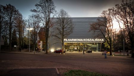 Filharmonia Koszalinska - sztuka zamknieta w bryle z RHEINZINK