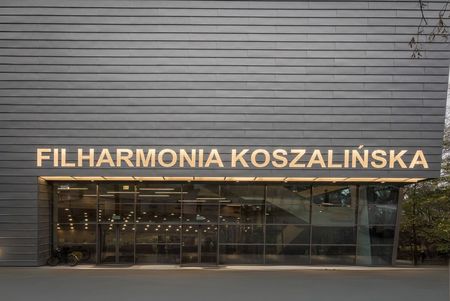 Elewacja z blachy tytan-cynk RHEINZINK na budynku Filharmonii Koszalińskiej