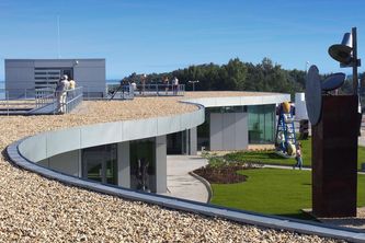 Okapy dachu i wiatrownice z tytan-cynku RHEINZINK