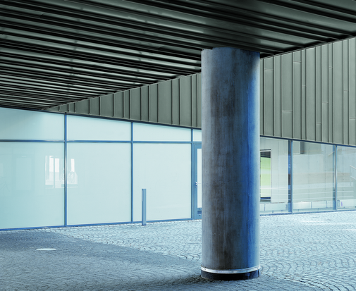 Budynek mieszkaniowo-usługowy Zinc House Budynek mieszkaniowo-usługowy Zinc House