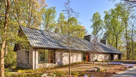 Dach na rąbek stojący z blachy tytan-cynk RHEINZINK