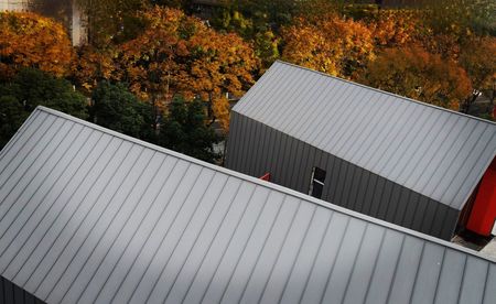 Dach na rąbek stojący z blachy tytan-cynk RHEINZINK